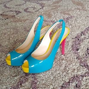 Guess color block sling back peep toe pumps